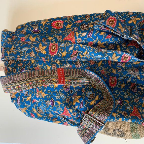 Taaluma Backpack! - Picture 3 of 4